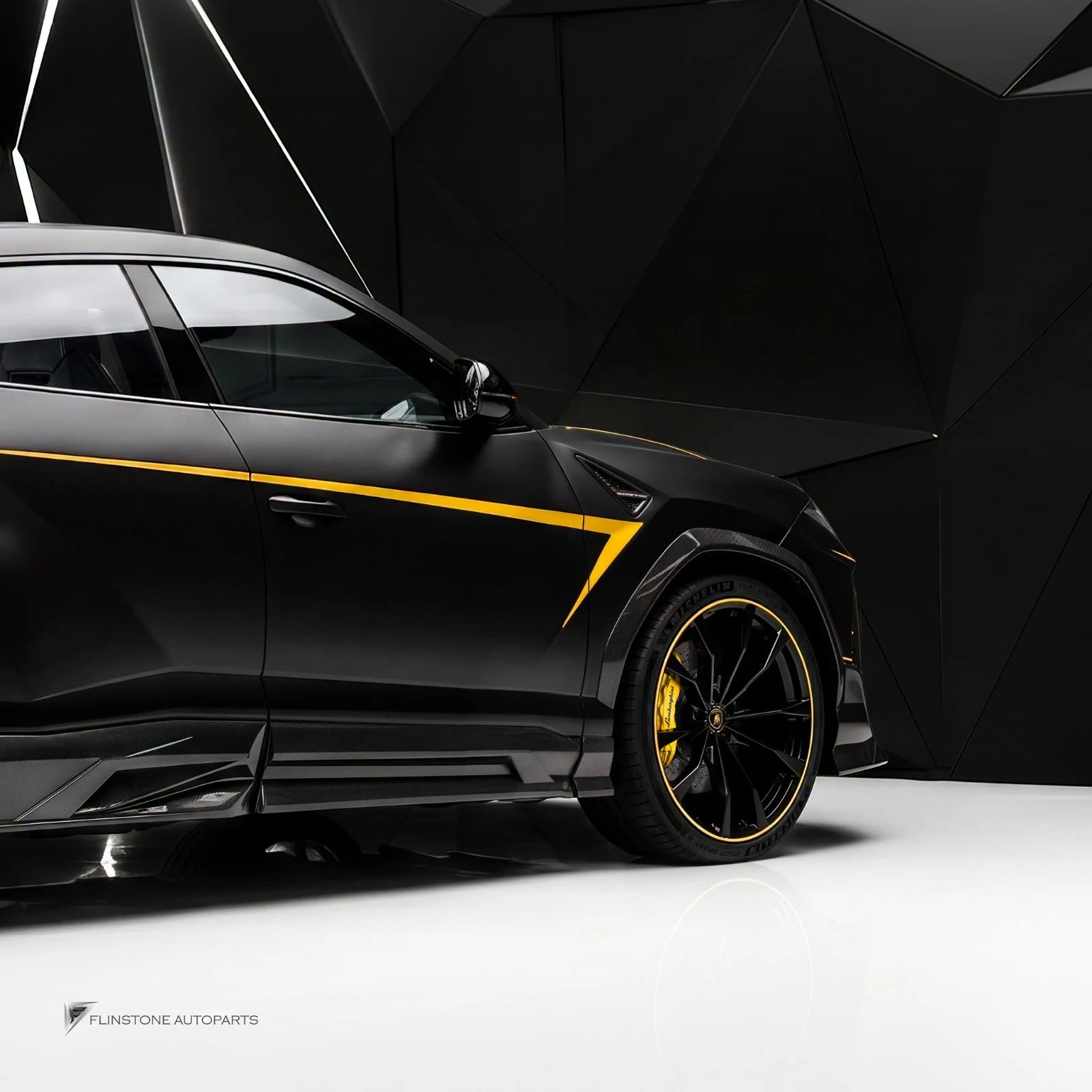 LAMBORGHINI URUS ตกแต่งและอัปเกรดออปชัน — ผลงานติดตั้งจริง
