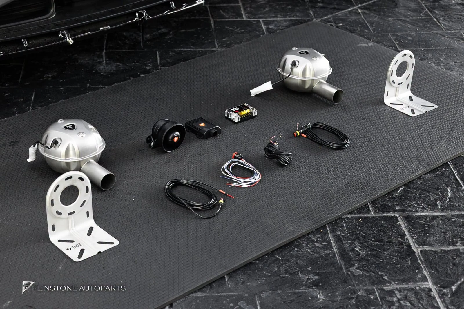 AUDI Q6 E-Tron เปลี่ยนชุดท่อ ที่ Flinstone Autoparts — รีวิวงานจริงพร้อมภาพทุกขั้นตอน
