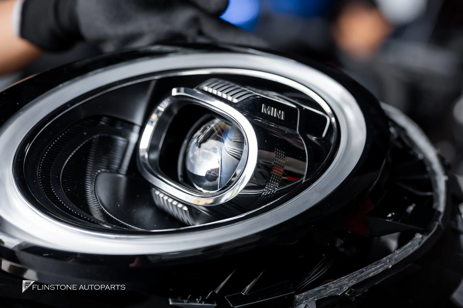 MINI Cooper เปลี่ยนไฟหน้า ที่ Flinstone Autoparts — รีวิวงานจริงพร้อมภาพทุกขั้นตอน