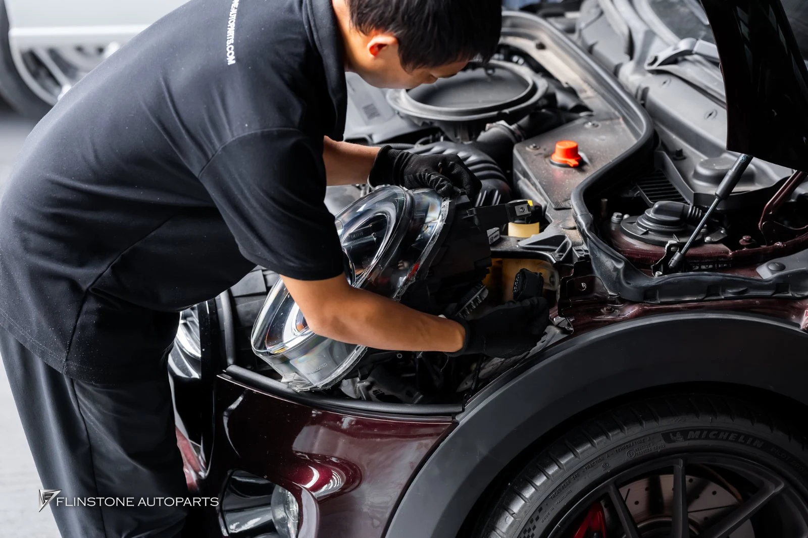 MINI Cooper เปลี่ยนไฟหน้า ที่ Flinstone Autoparts — รีวิวงานจริงพร้อมภาพทุกขั้นตอน