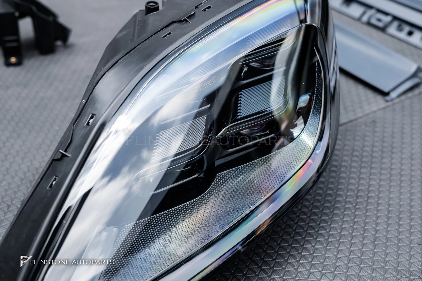 พา PORSCHE Cayenne E3 เข้ามาตกแต่งและอัปเกรดออปชัน — เคสจริงจากหน้าร้าน Flinstone Autoparts