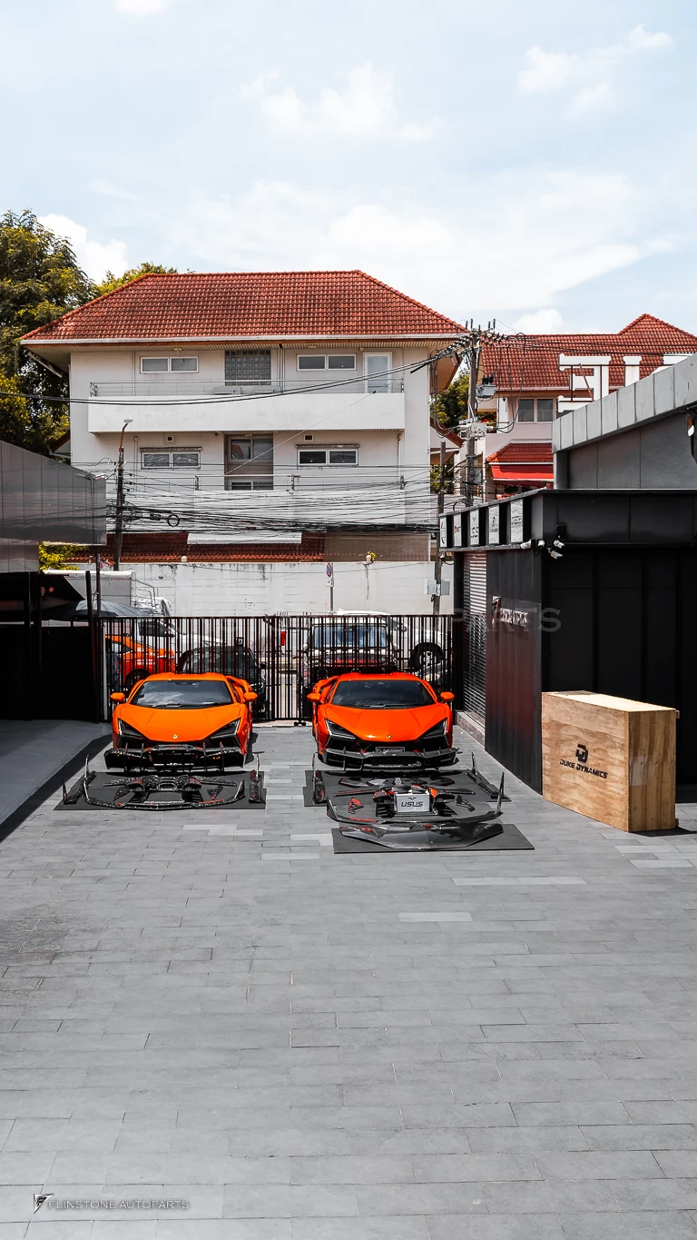 LAMBORGHINI Revuelto Duke Dynamics Carbon Fiber Front Bonnet — ผลงานติดตั้งจริง