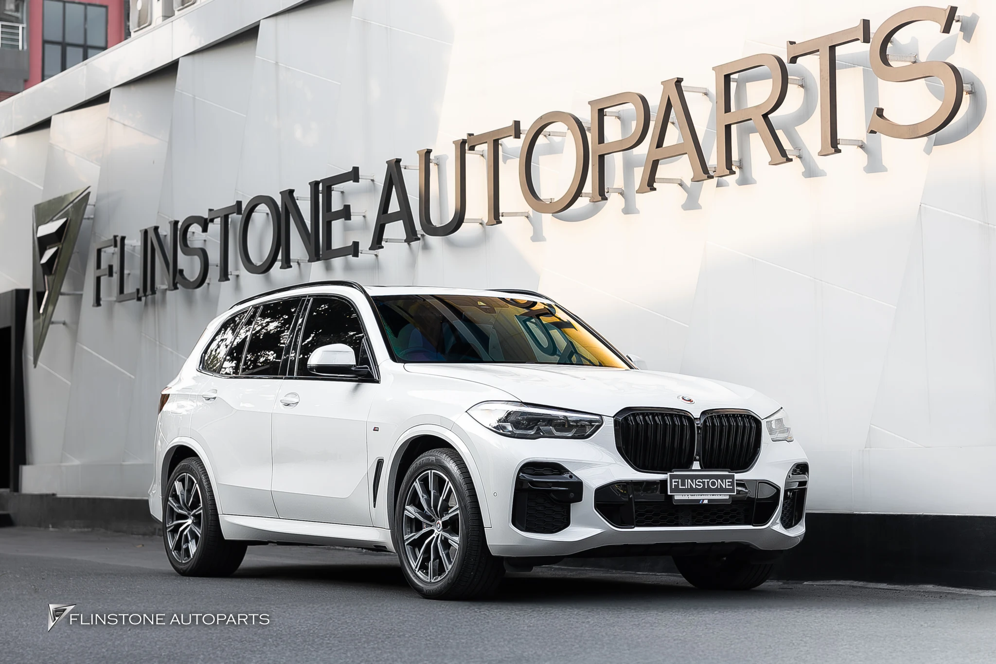 พา BMW G05 X5 เข้ามาเปลี่ยนชุดท่อ — เคสจริงจากหน้าร้าน Flinstone Autoparts