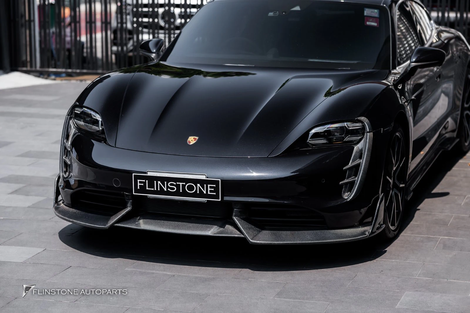 พา PORSCHE Taycan เข้ามาลิ้นหน้า — เคสจริงจากหน้าร้าน Flinstone Autoparts