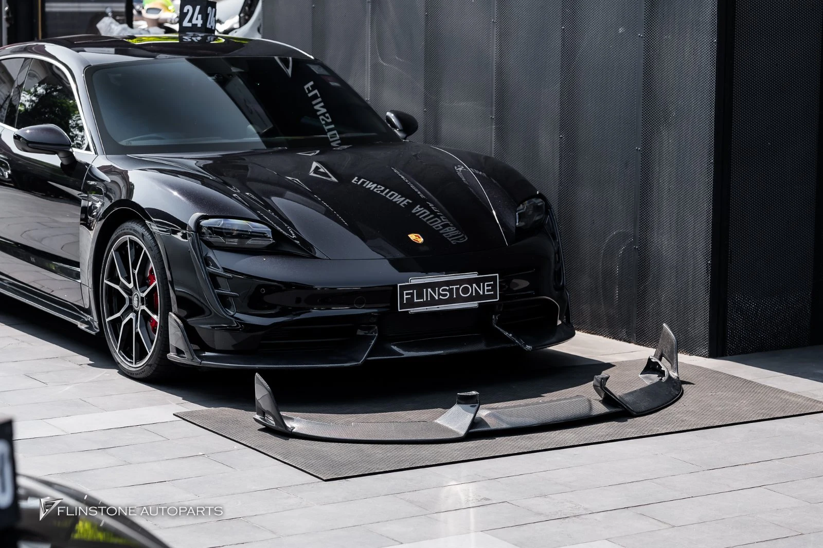 พา PORSCHE Taycan เข้ามาลิ้นหน้า — เคสจริงจากหน้าร้าน Flinstone Autoparts