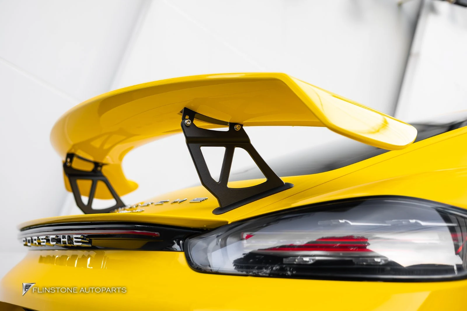 PORSCHE 981 Cayman / Boxster ไฟหน้า ใช้ของอะไร ทำอะไรบ้าง — เล่าจากงานจริงคันนี้
