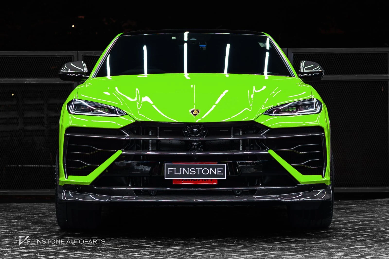 พา LAMBORGHINI URUS เข้ามาCOVER FRONT BUMPER LONG — เคสจริงจากหน้าร้าน Flinstone Autoparts