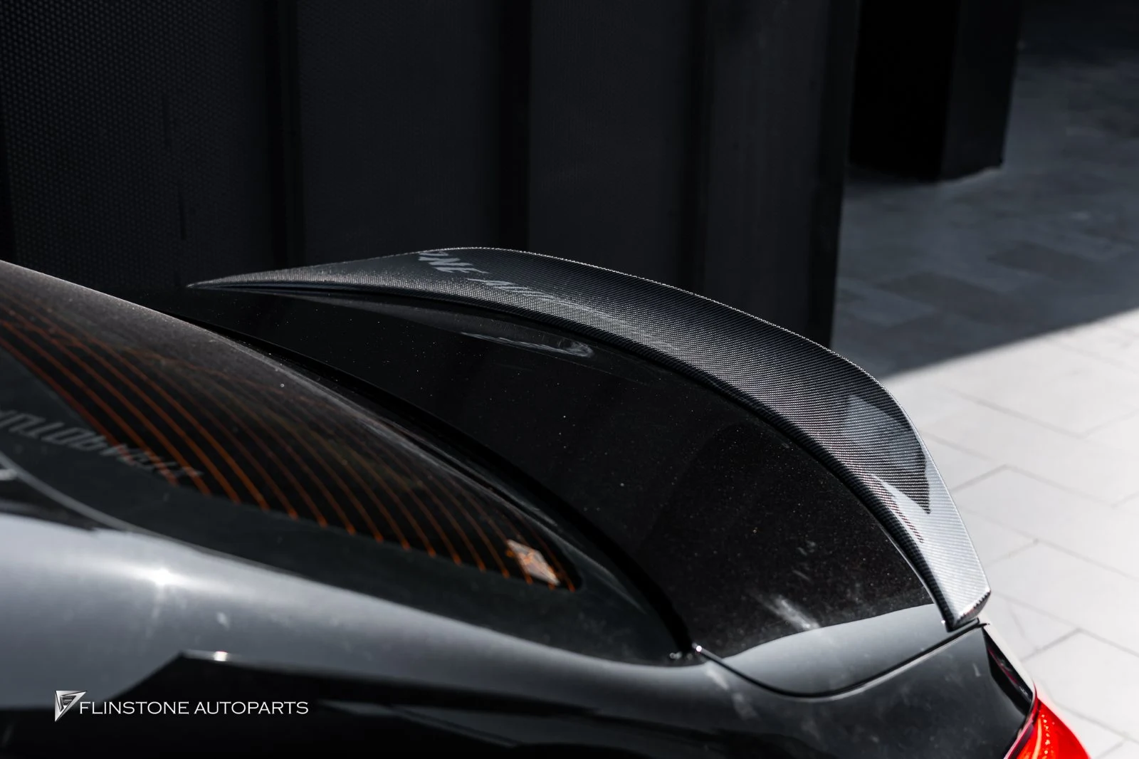 งานสปอยเลอร์ให้ W205/C205 C-Class ที่ Flinstone Autoparts — ดูของจริงก่อนตัดสินใจ