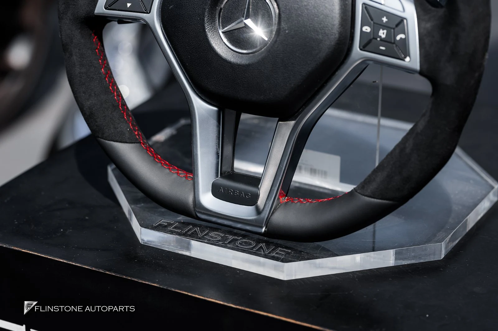 W207 E-Class Coupe Custom AMG Steering Wheel — ผลงานติดตั้งจริง