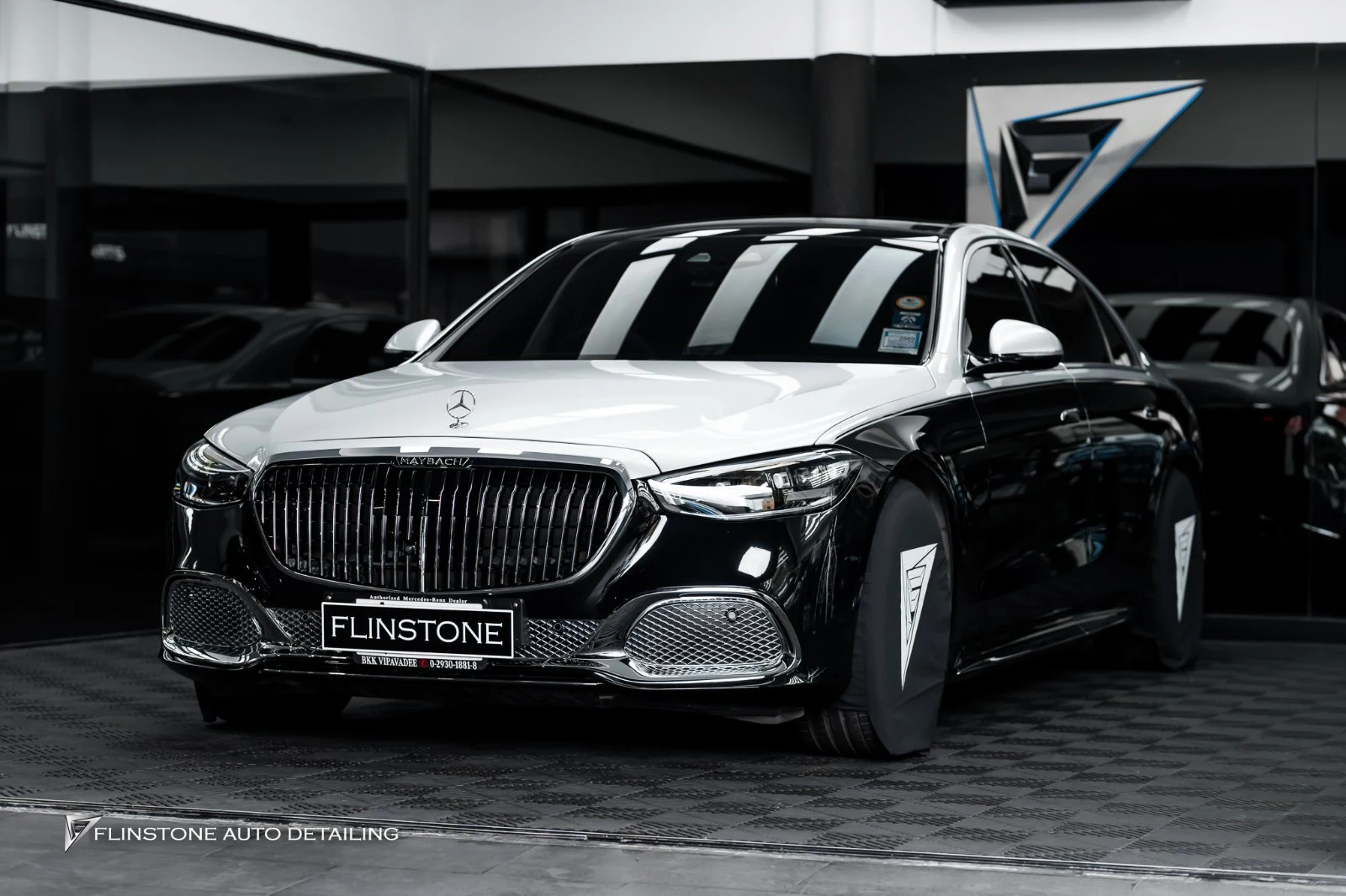 车漆保护膜施工 W223 S-Class 于 Flinstone Autoparts — 眼见为实再做决定