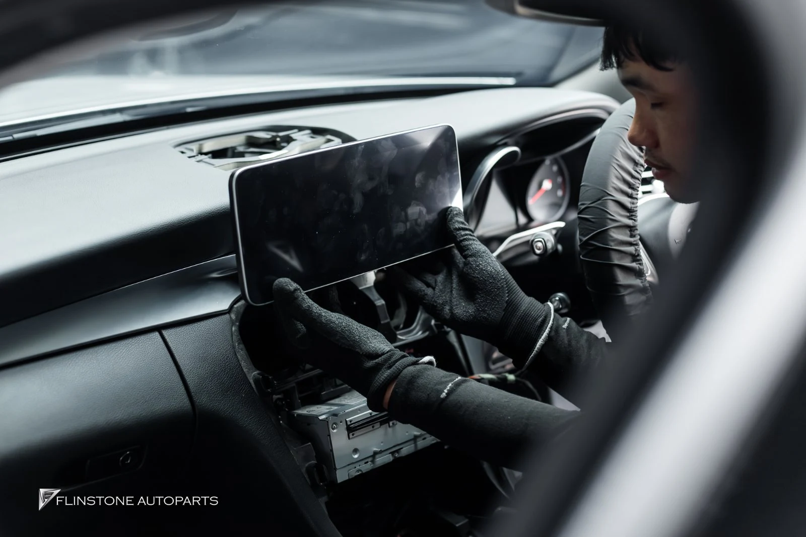 งานอัปเกรดจอให้ W205 C205 C-Class ที่ Flinstone Autoparts — ดูของจริงก่อนตัดสินใจ