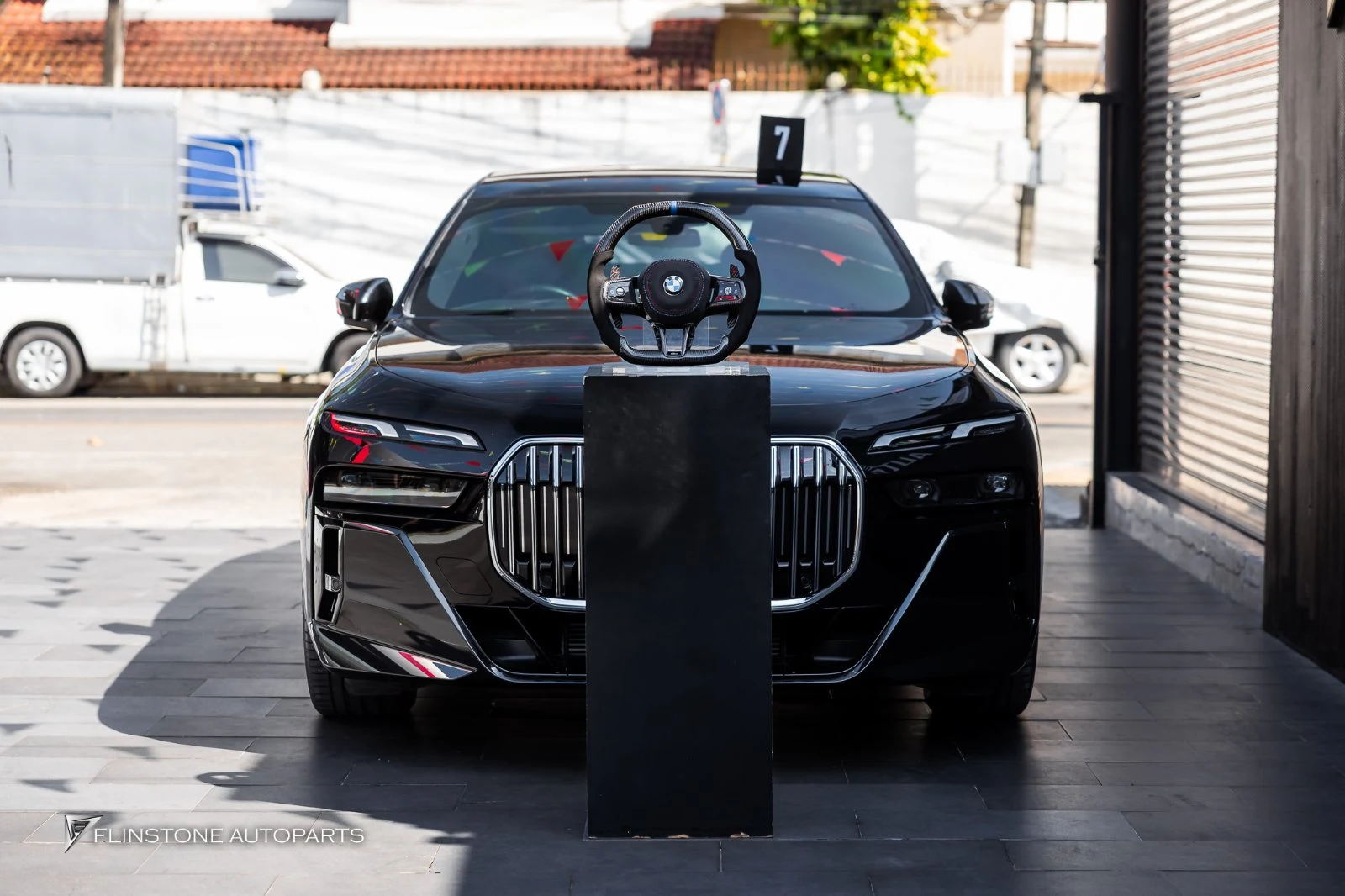 พา BMW i7 G70 เข้ามาเปลี่ยนพวงมาลัย — เคสจริงจากหน้าร้าน Flinstone Autoparts