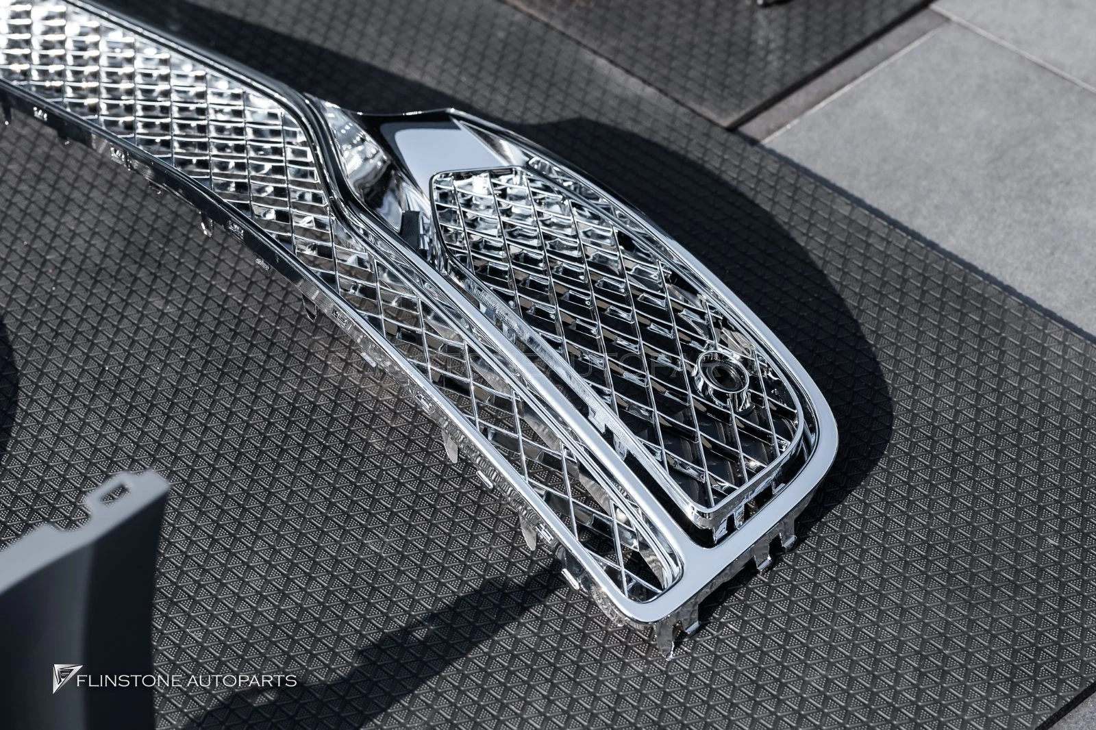 Bentley อัปเกรดจอ ใช้ของอะไร ทำอะไรบ้าง — เล่าจากงานจริงคันนี้
