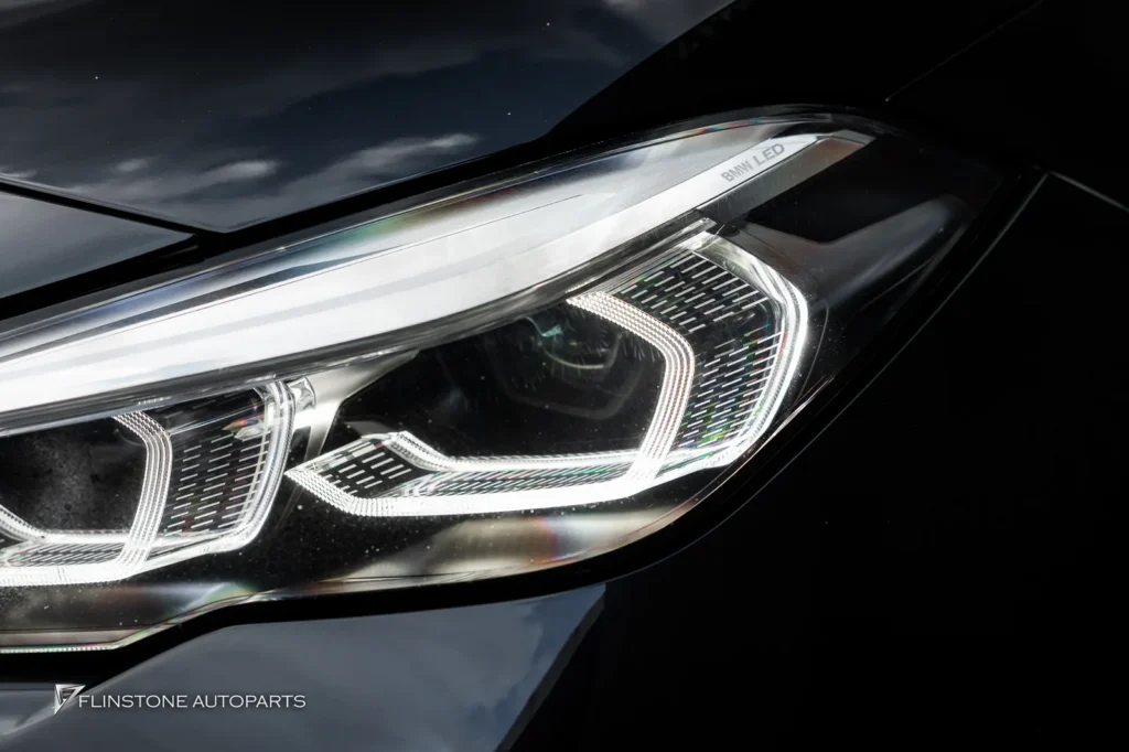 BMW F44 เส้น LED ไฟหน้า