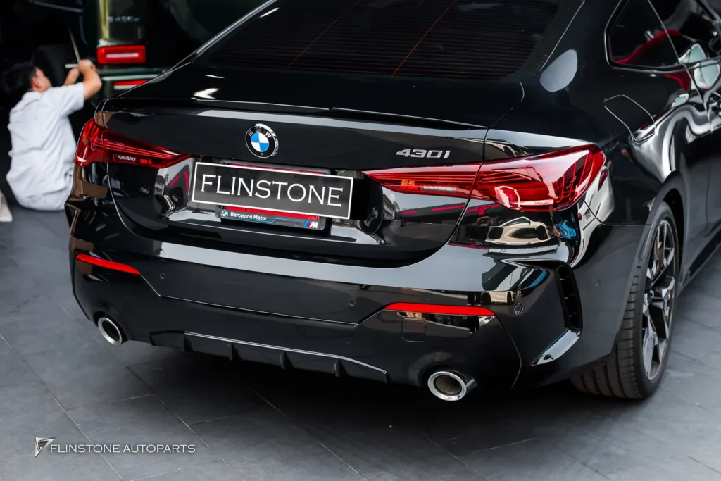 BMW G22 สปอยเลอร์ดำเงา