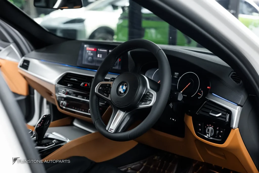 BMW G30 พวงมาลัย