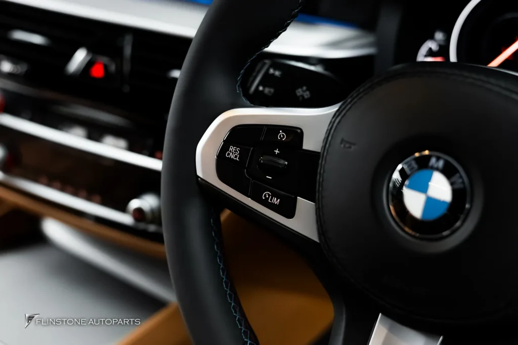 BMW G30 พวงมาลัย