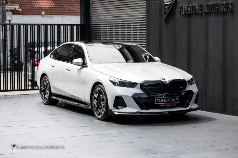 BMW i5 ชุดแต่ง M Performance USUS + ประตูดูด