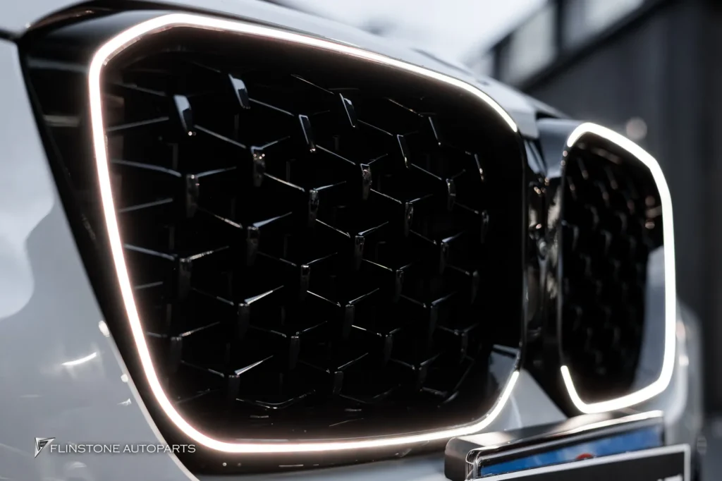 BMW X4 G02 LCI กระจังหน้า LED