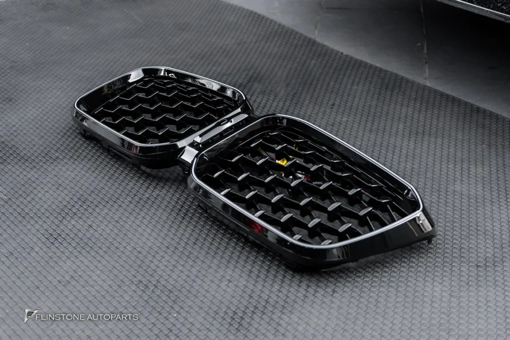 BMW X4 G02 LCI กระจังหน้า LED