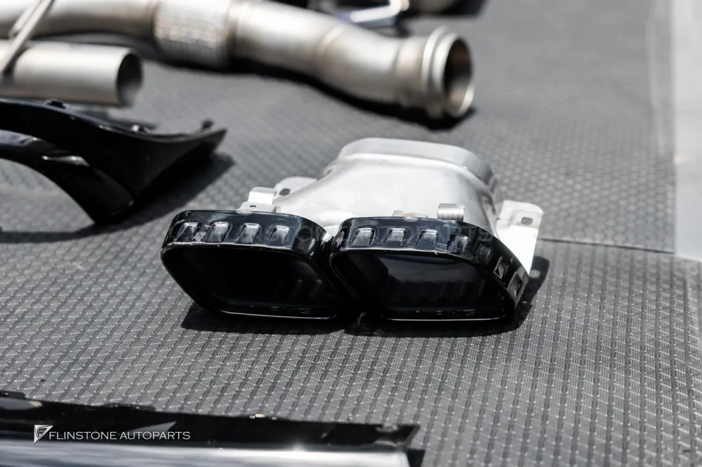 Mercedes-Benz E53 กระจังหน้า สปอยเลอร์ ดิฟฟิวเซอร์ ท่อ USUS