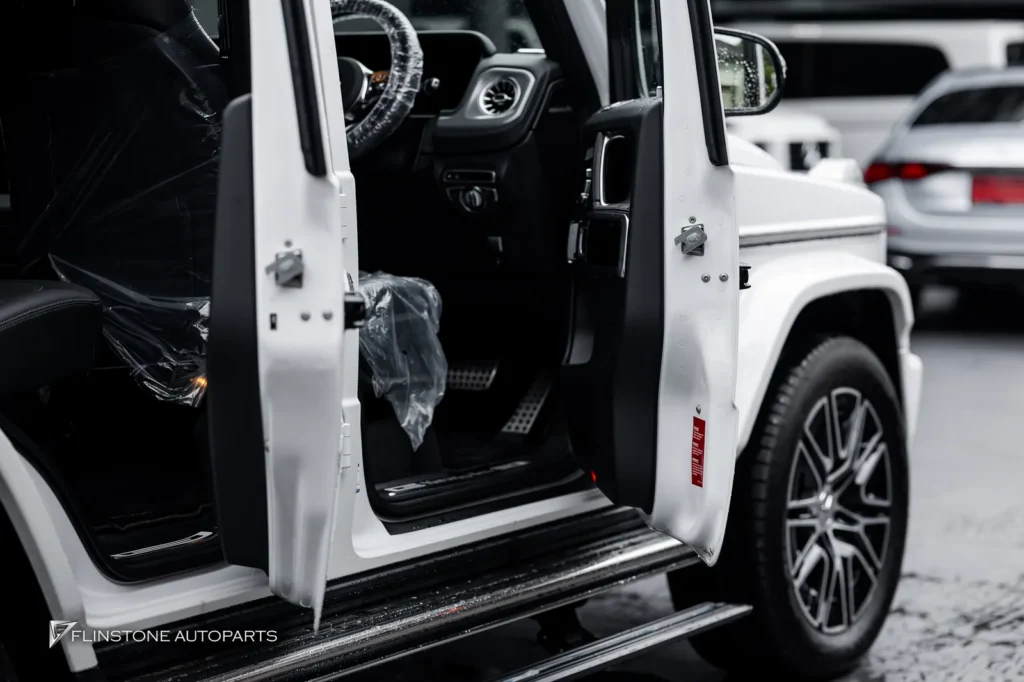 Mercedes-Benz G-Class ประตูดูด Keyless บันได