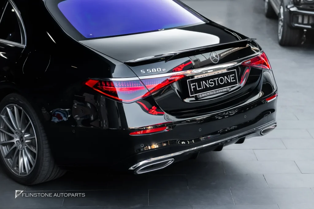 Mercedes-Benz S-Class สปอยเลอร์