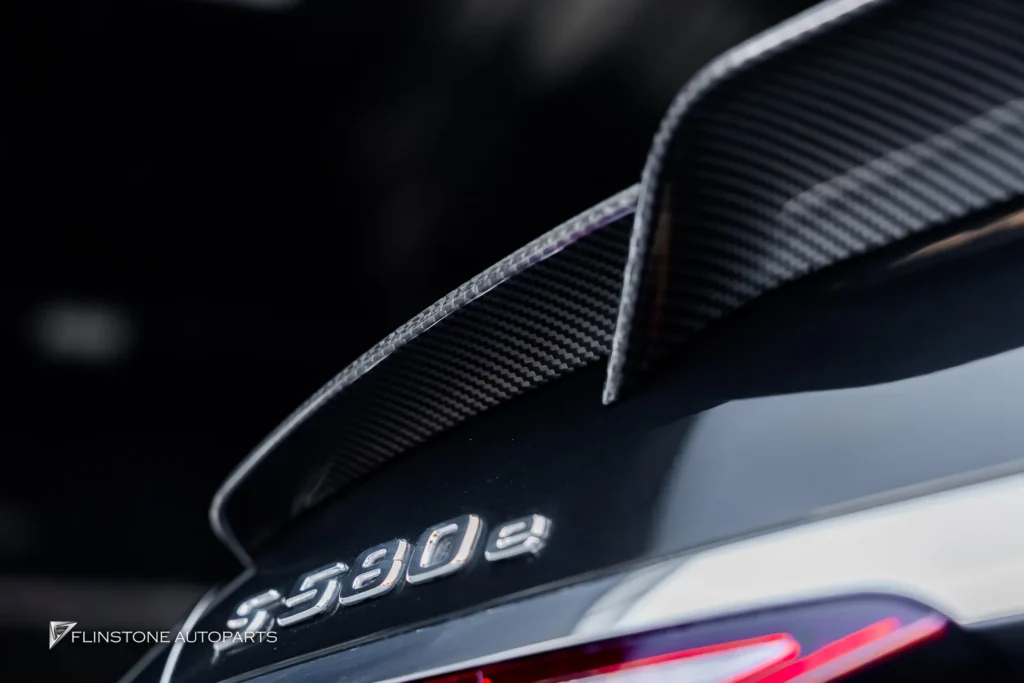 Mercedes-Benz S-Class สปอยเลอร์