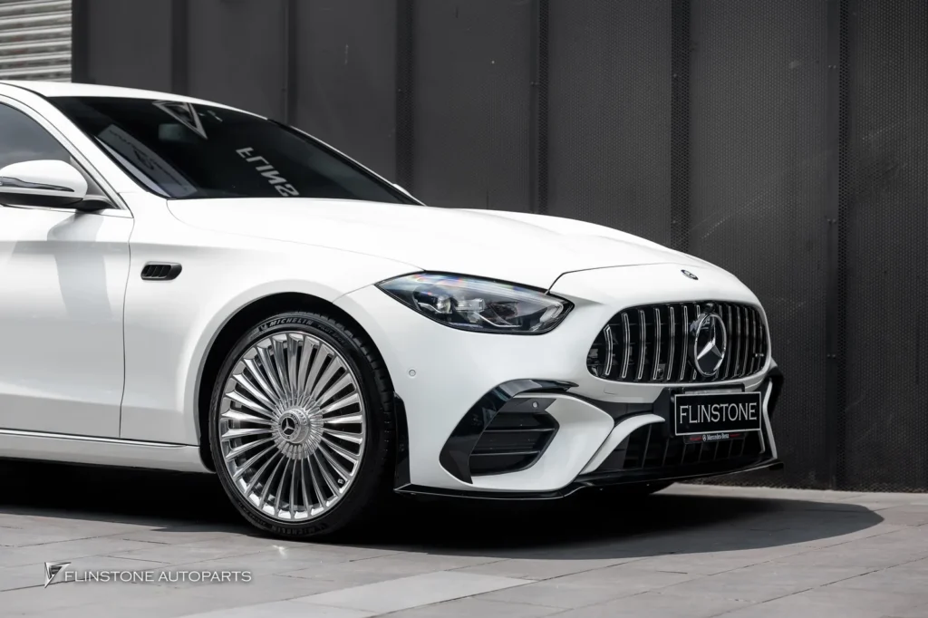 Mercedes-Benz W205 เปลี่ยนโฉม W206 C63 AMG ล้อ USUS