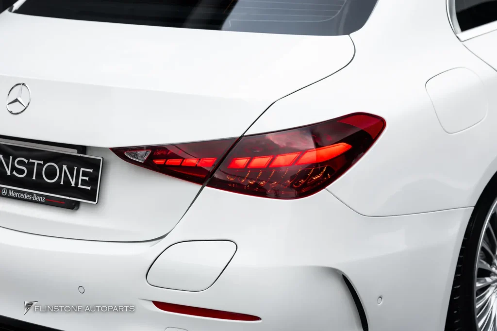 Mercedes-Benz W205 เปลี่ยนโฉม W206 C63 AMG ล้อ USUS