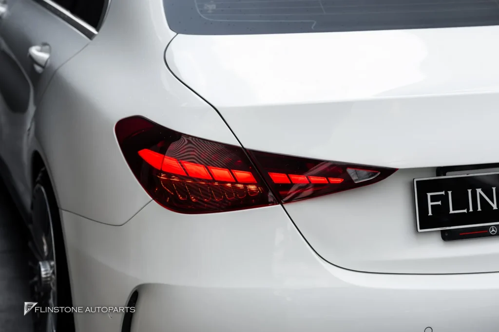 Mercedes-Benz W205 เปลี่ยนโฉม W206 C63 AMG ล้อ USUS