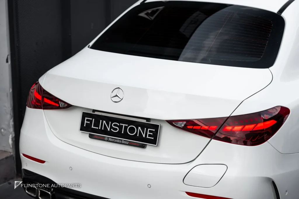 Mercedes-Benz W205 เปลี่ยนโฉม W206 C63 AMG ล้อ USUS