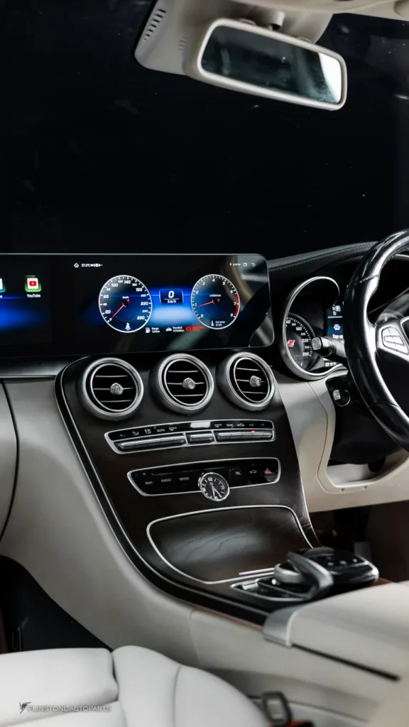 Mercedes-Benz W205 จอ Dual Screen
