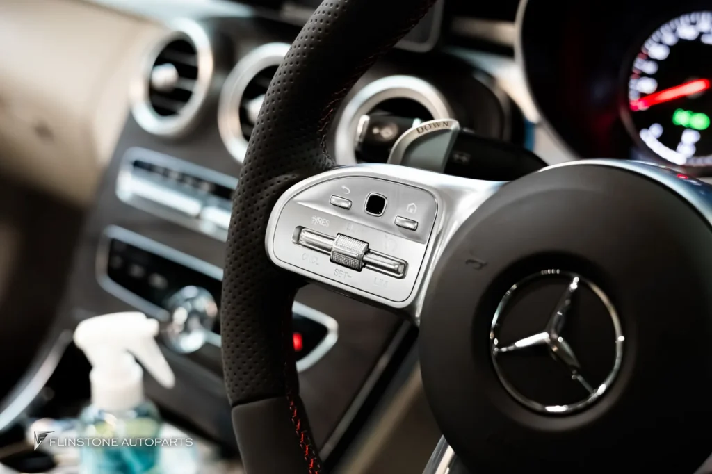 Mercedes-Benz W205 พวงมาลัย