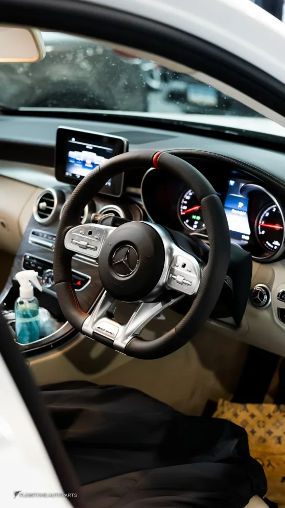 Mercedes-Benz W205 พวงมาลัย