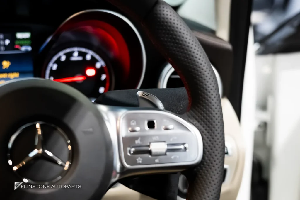Mercedes-Benz W205 พวงมาลัย