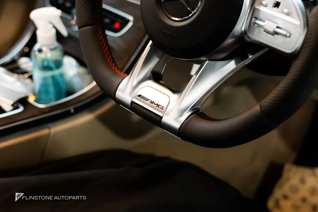 Mercedes-Benz W205 พวงมาลัย