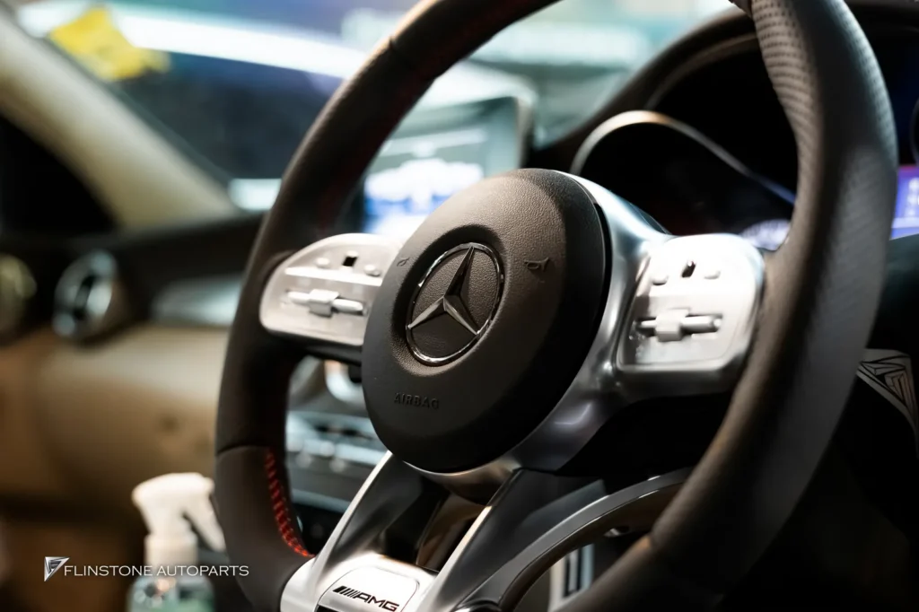 Mercedes-Benz W205 พวงมาลัย