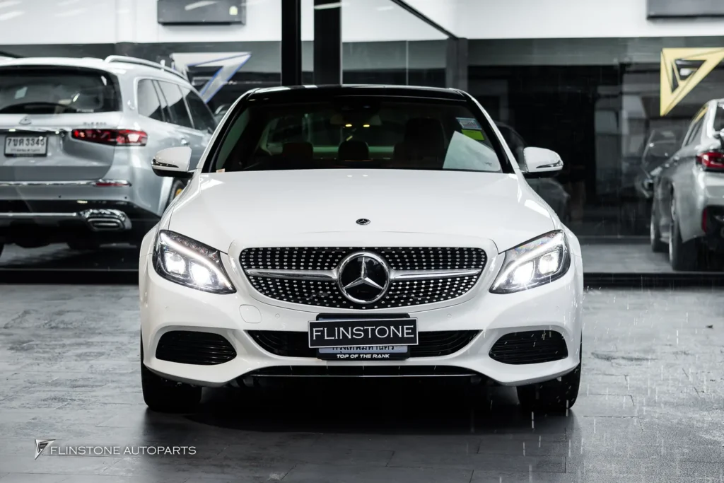 Mercedes-Benz W205 พวงมาลัย