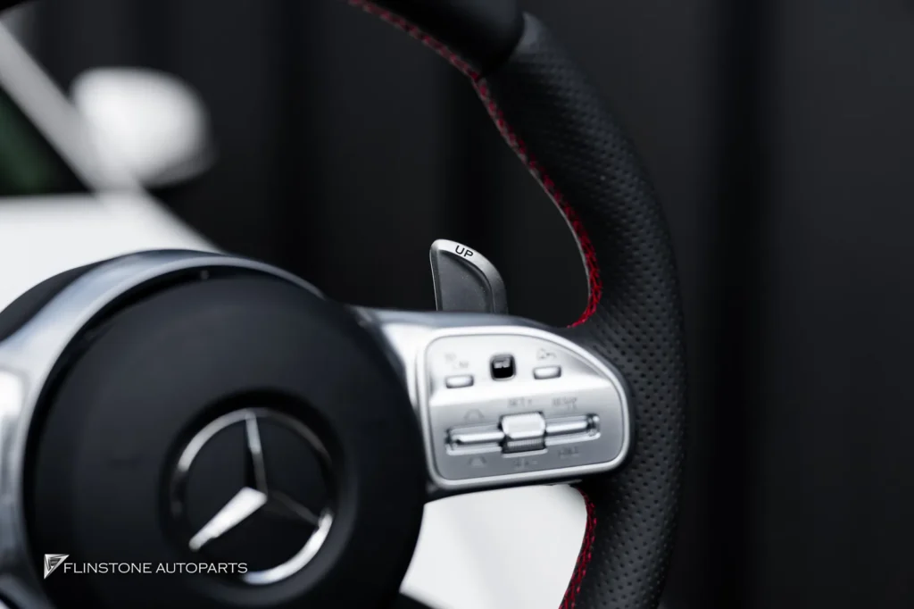 Mercedes-Benz W205 พวงมาลัย