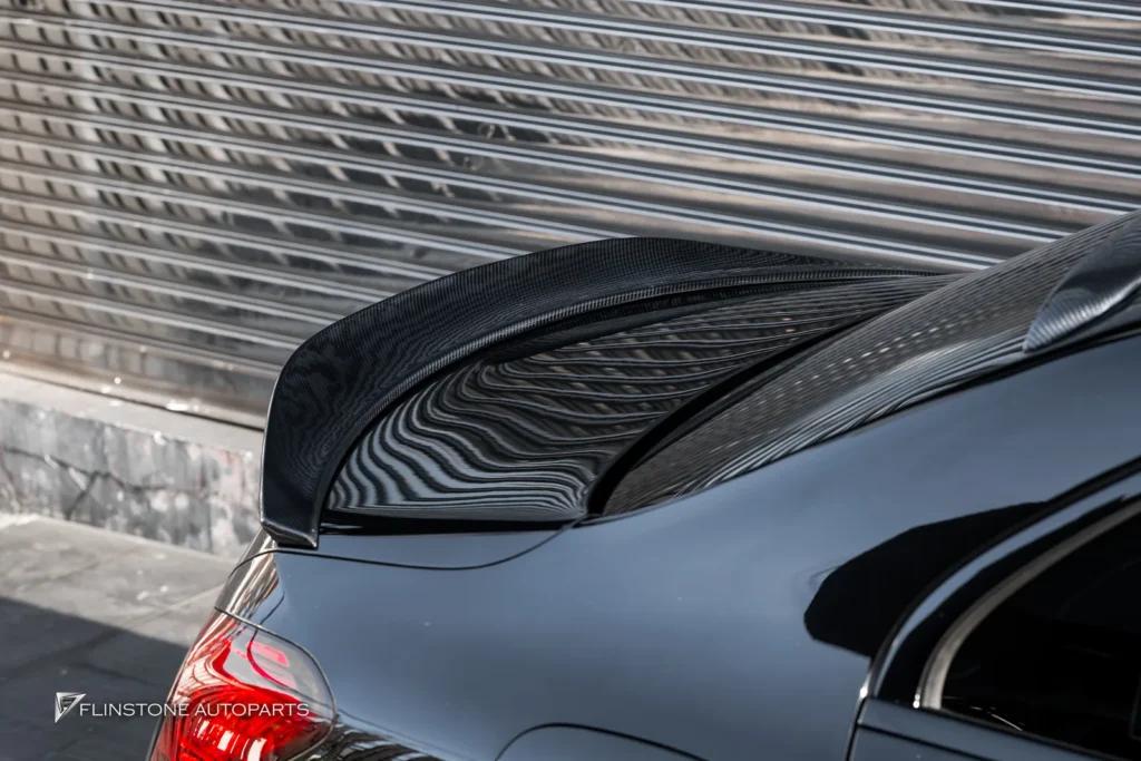Mercedes-Benz W205 พาร์ทคาร์บอนรอบคัน ปลายท่อ กระจังหน้า ฟิล์ม