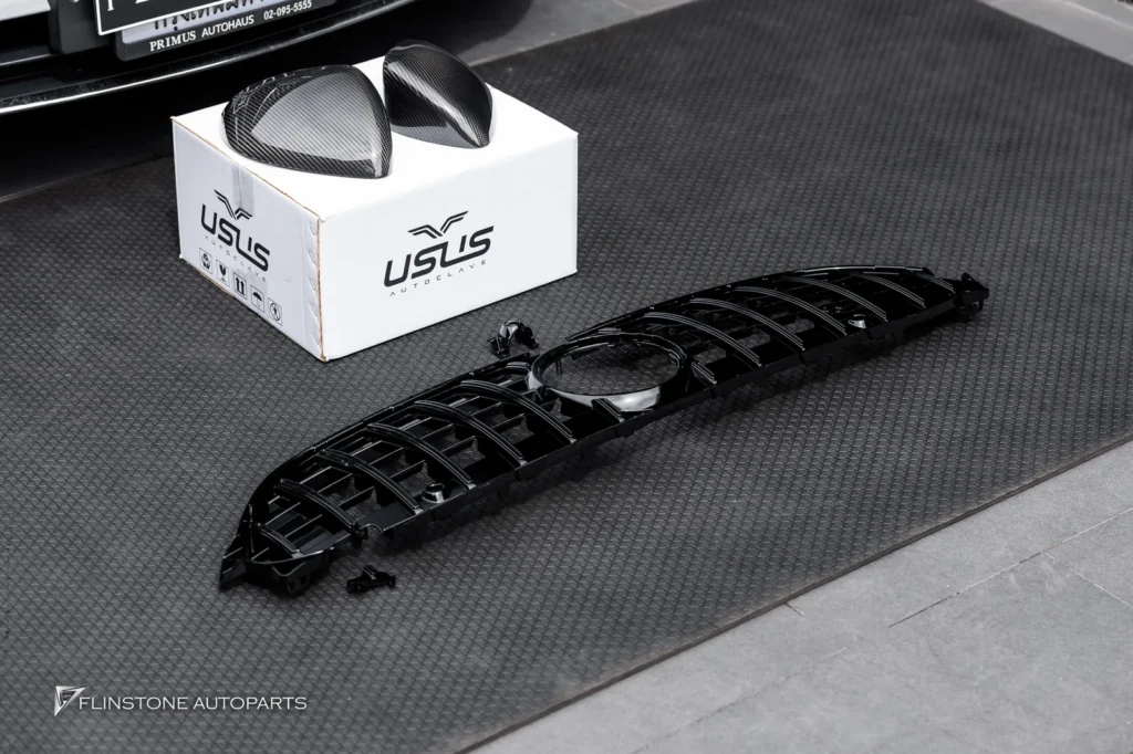 Mercedes-Benz CLE300 กระจังหน้า + ครอบกระจกคาร์บอน USUS