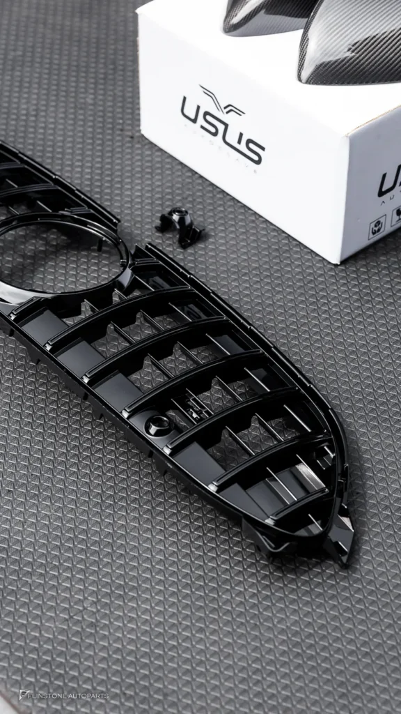 Mercedes-Benz CLE300 กระจังหน้า + ครอบกระจกคาร์บอน USUS
