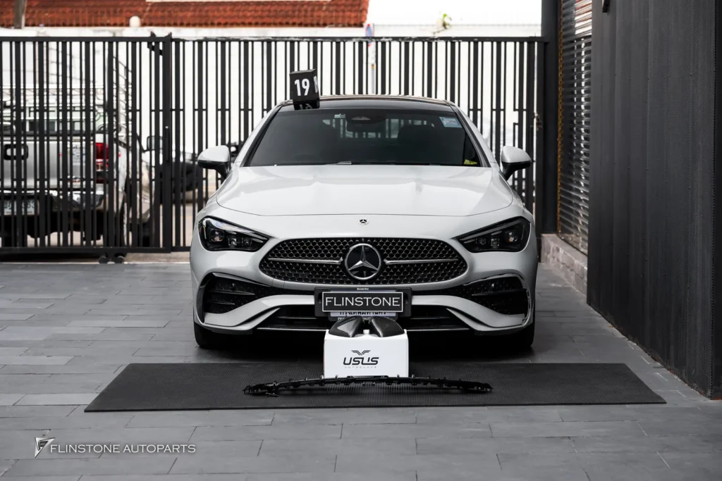 Mercedes-Benz CLE300 กระจังหน้า + ครอบกระจกคาร์บอน USUS
