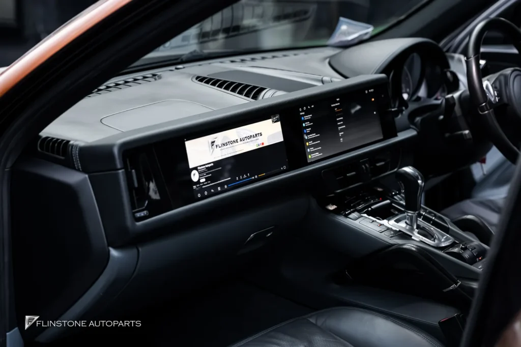 Porsche Cayenne จอ Dual Screen