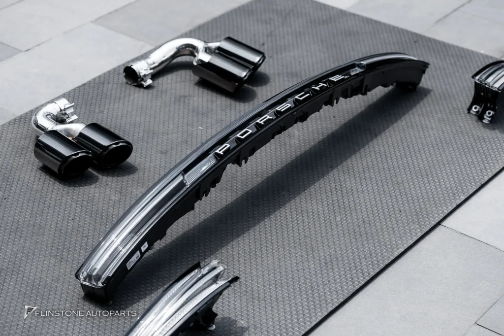 Porsche Cayenne ล้อ USUS ไฟท้ายแท้ ปลายท่อ