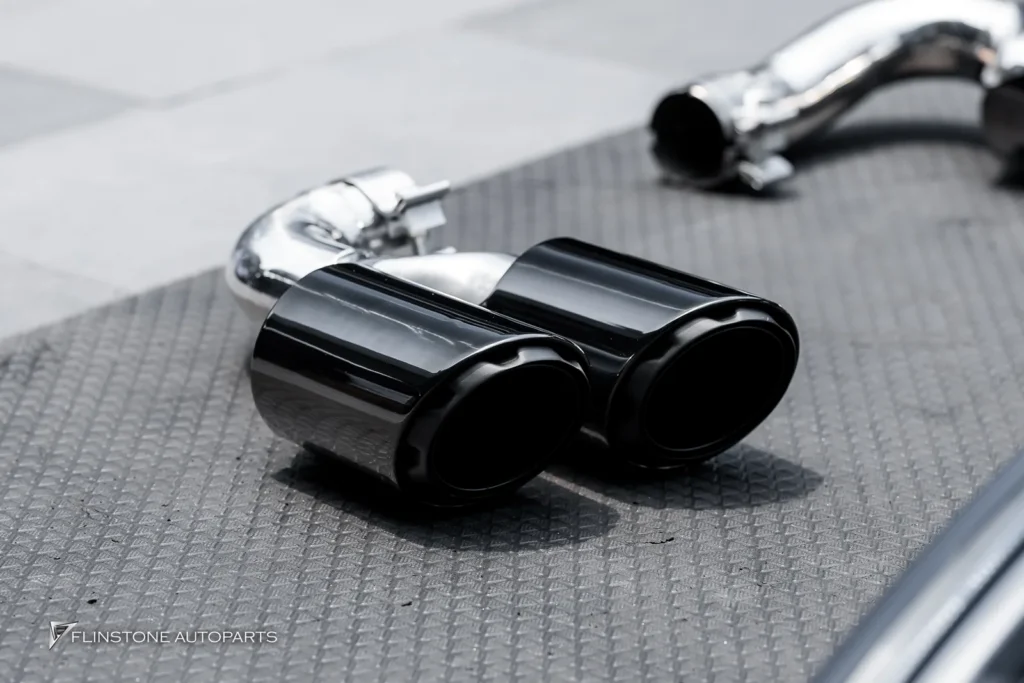 Porsche Cayenne ล้อ USUS ไฟท้ายแท้ ปลายท่อ