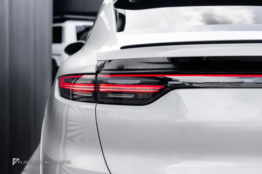 Porsche Cayenne ไฟท้ายแท้