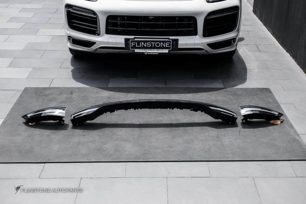 Porsche Cayenne ไฟท้ายแท้
