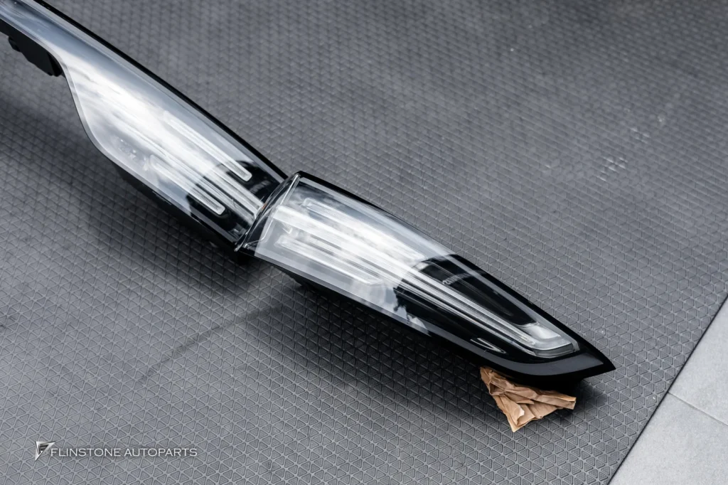 Porsche Cayenne ไฟท้ายแท้
